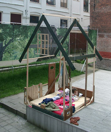 Outdoor sculpture by Sen McGlinn and Sonja van Kerkhoff, 2012